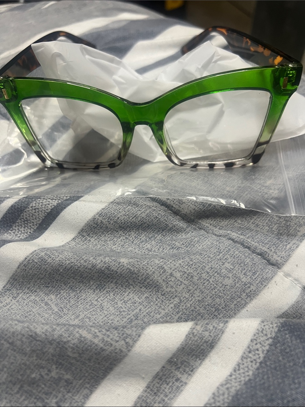 Source Unknown Green Ombre Square Frame Glasses with Tortoiseshell Temples